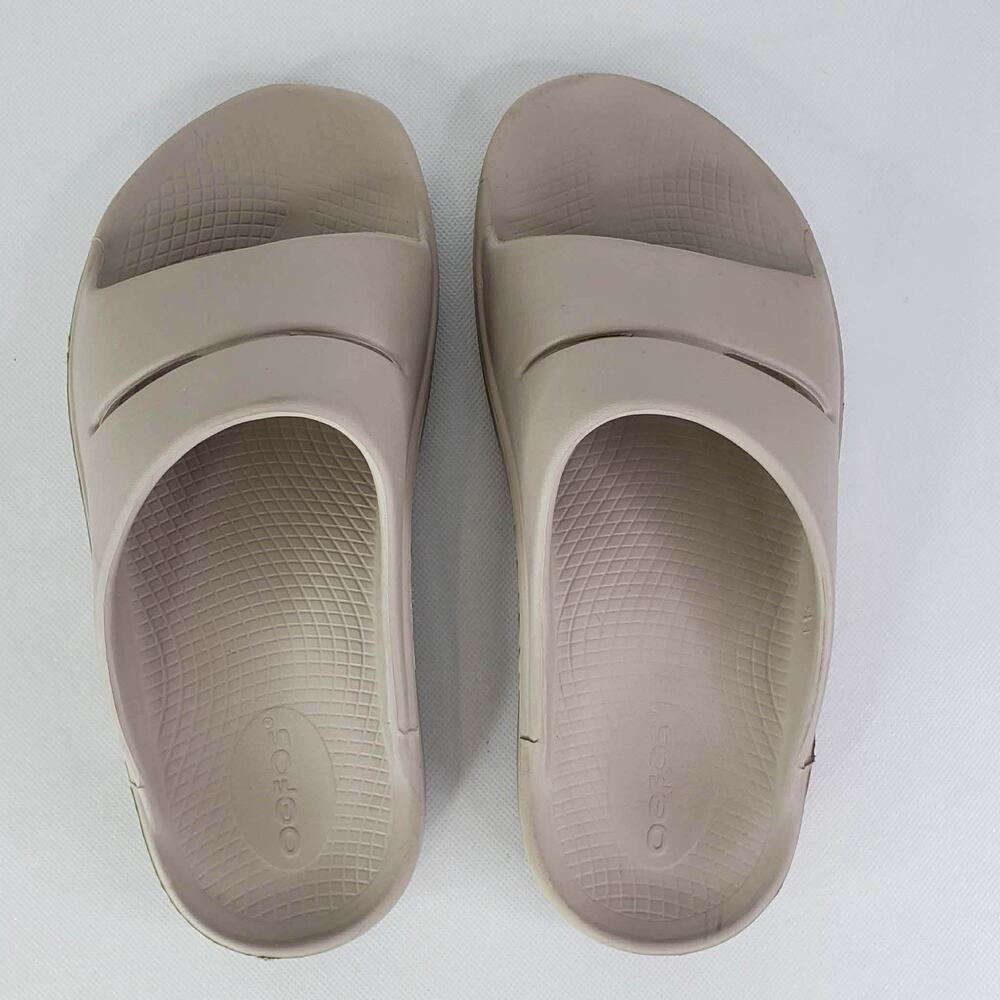 Oofos Ooahh Sandals Slides Beige Mens Size 5 Comfort Recovery Shoes Slip On